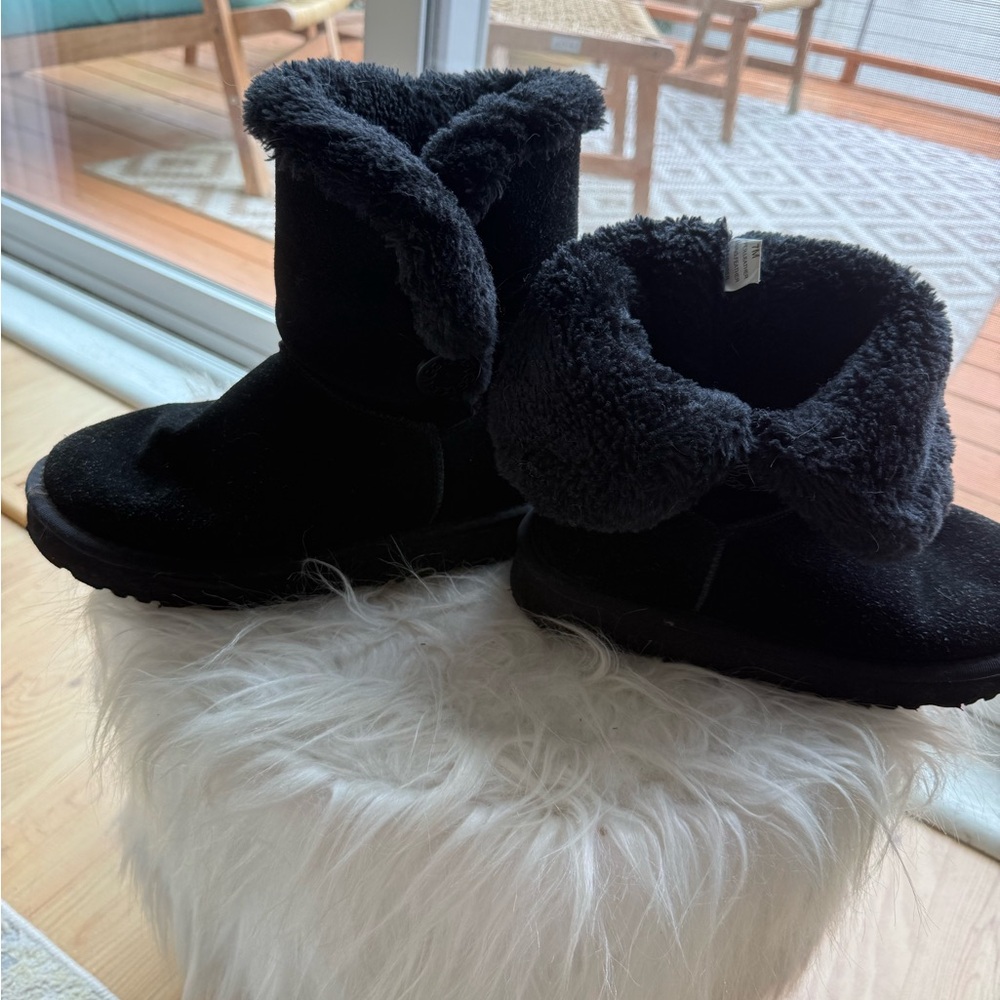 UGG Black Ankle Boots with Fur Lining